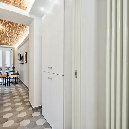 Big Bang 2 Apartment Turin